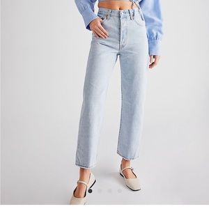 Levi’s Ribcage Straight Denim Jean
